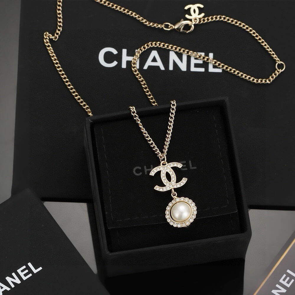Ch**el NECKLACE