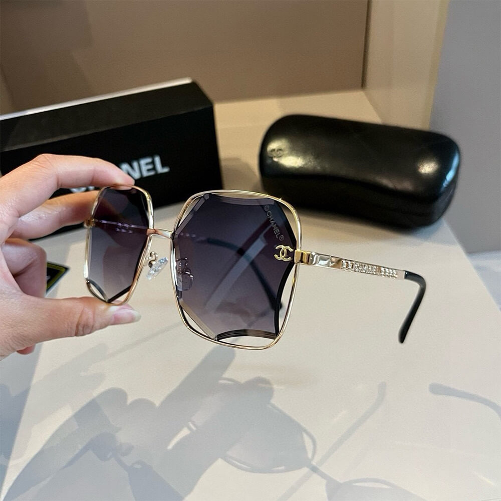 Ch**el SUNGLASSES