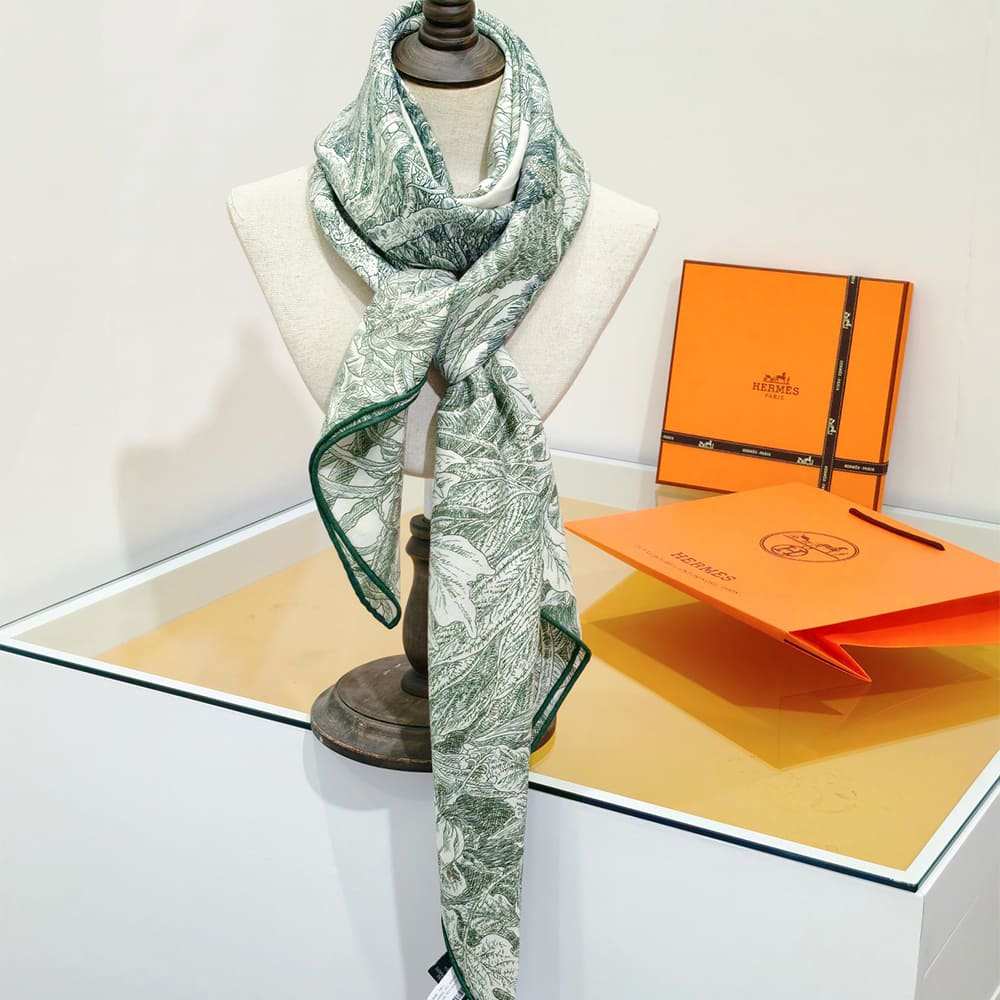 H**me5 All’Orto Botanico di Palermo shawl 140
