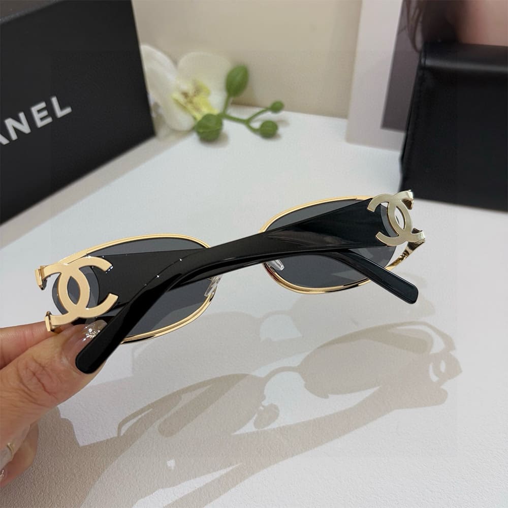 Ch**el SUNGLASSES