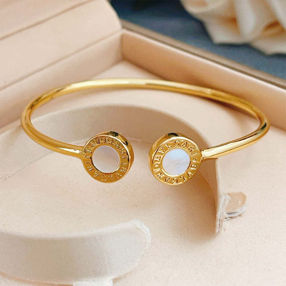 Bv1g*ai bracelet