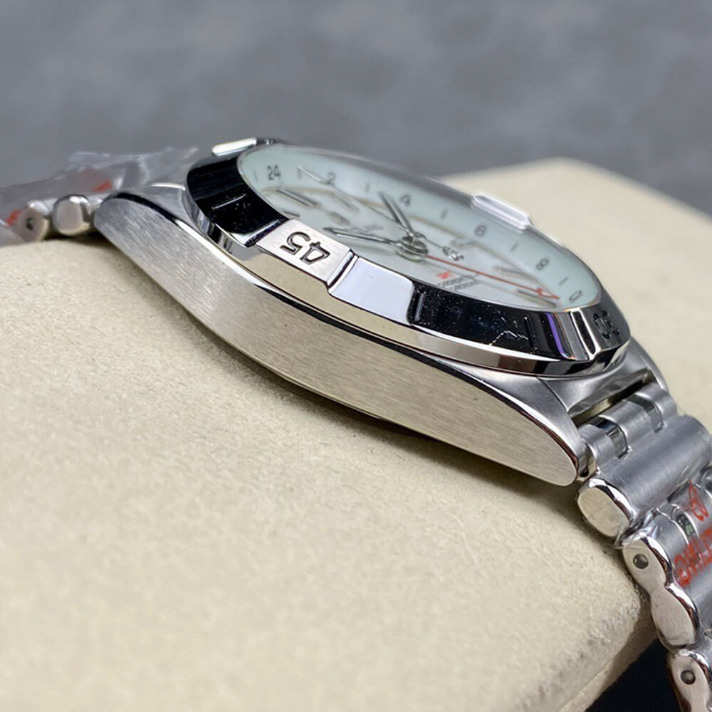breitling chronomat auT0matic gmt 40
