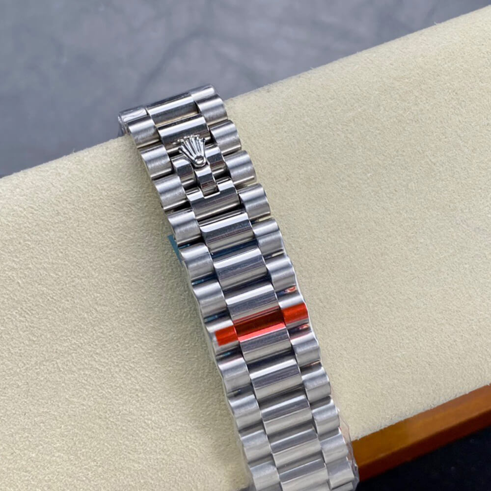 R01ex Day-Date 36