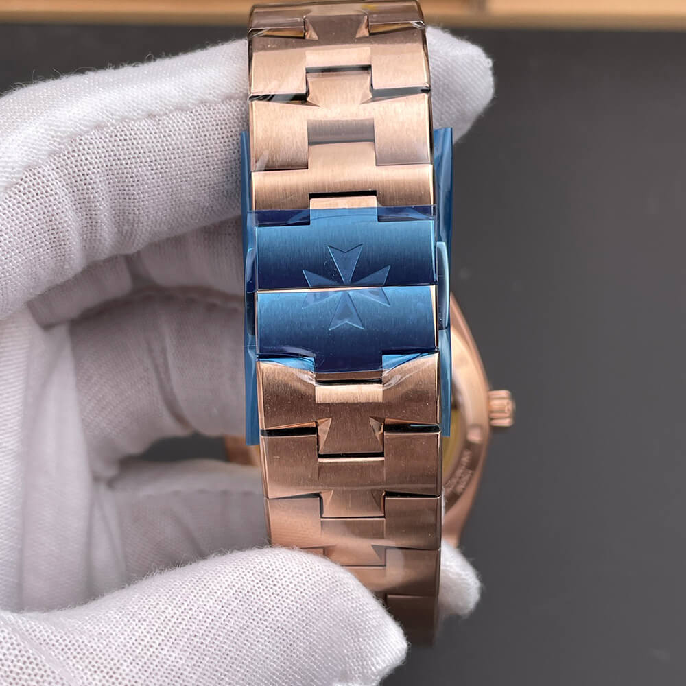 Vacheron C0nstan1n Overseas