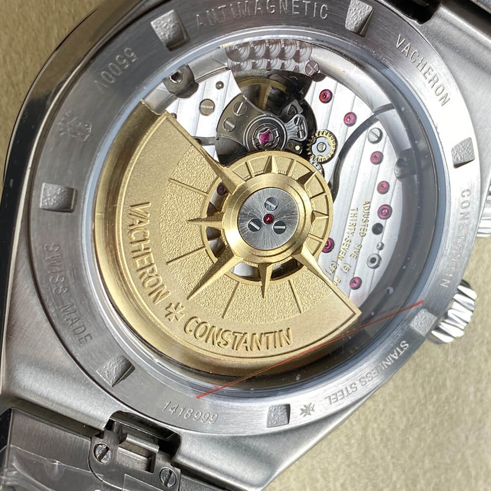 Vacheron C0nstan1n Overseas dual time