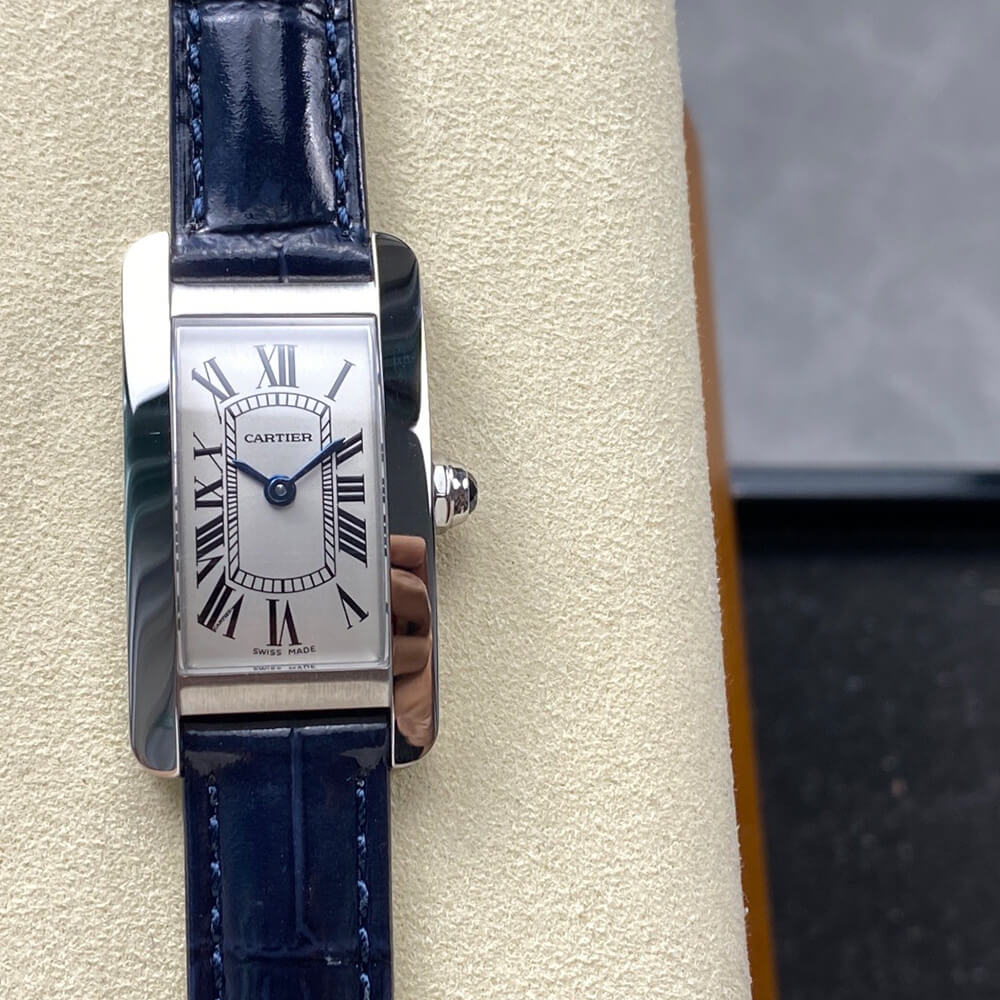 Ca*t1er Tank Americaine watch