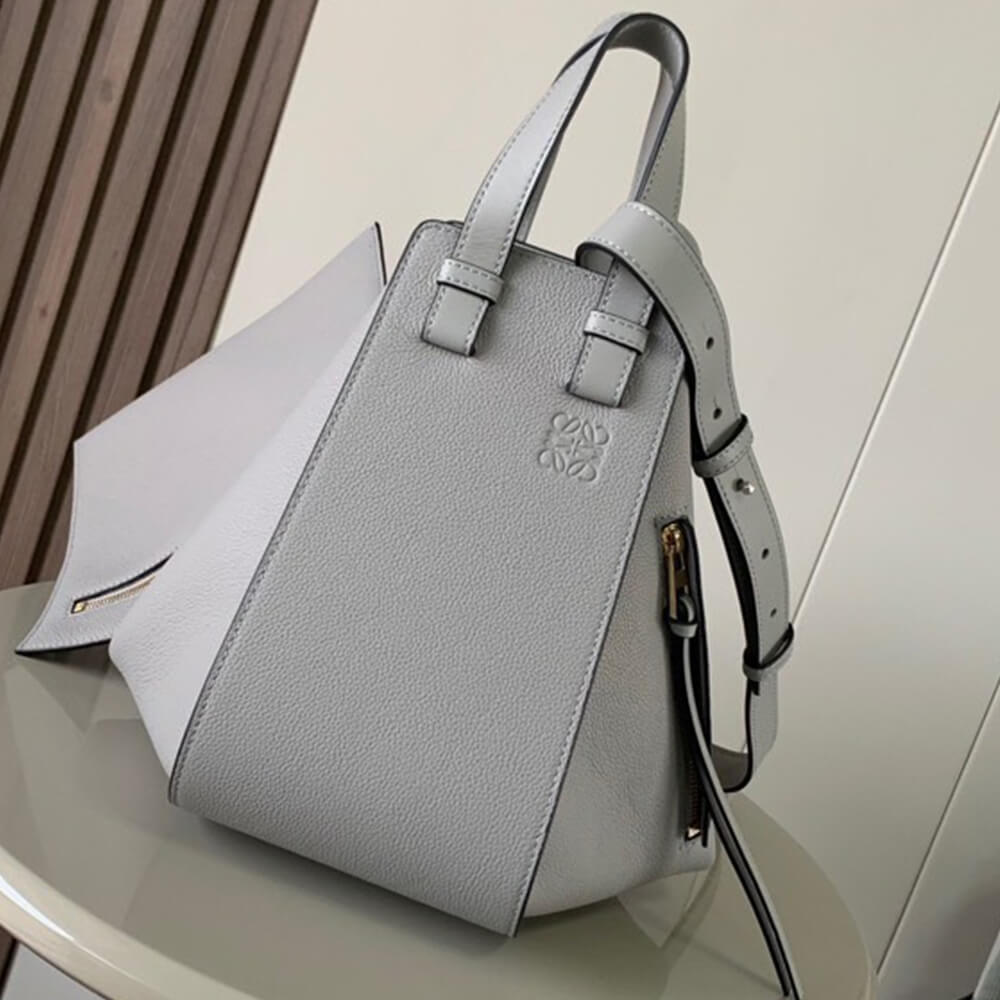 L0ew* Small Hammock bag in soft grained calfskin
