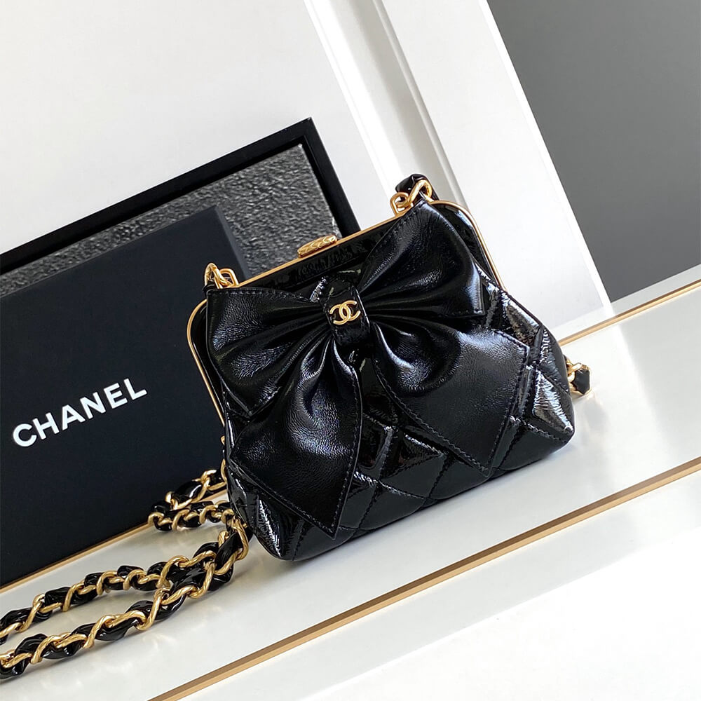 Ch**el Clutch With Chain(high-end grade)
