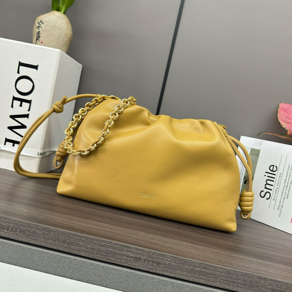 L0ew* Medium Flamenco purse in mellow nappa lambskin