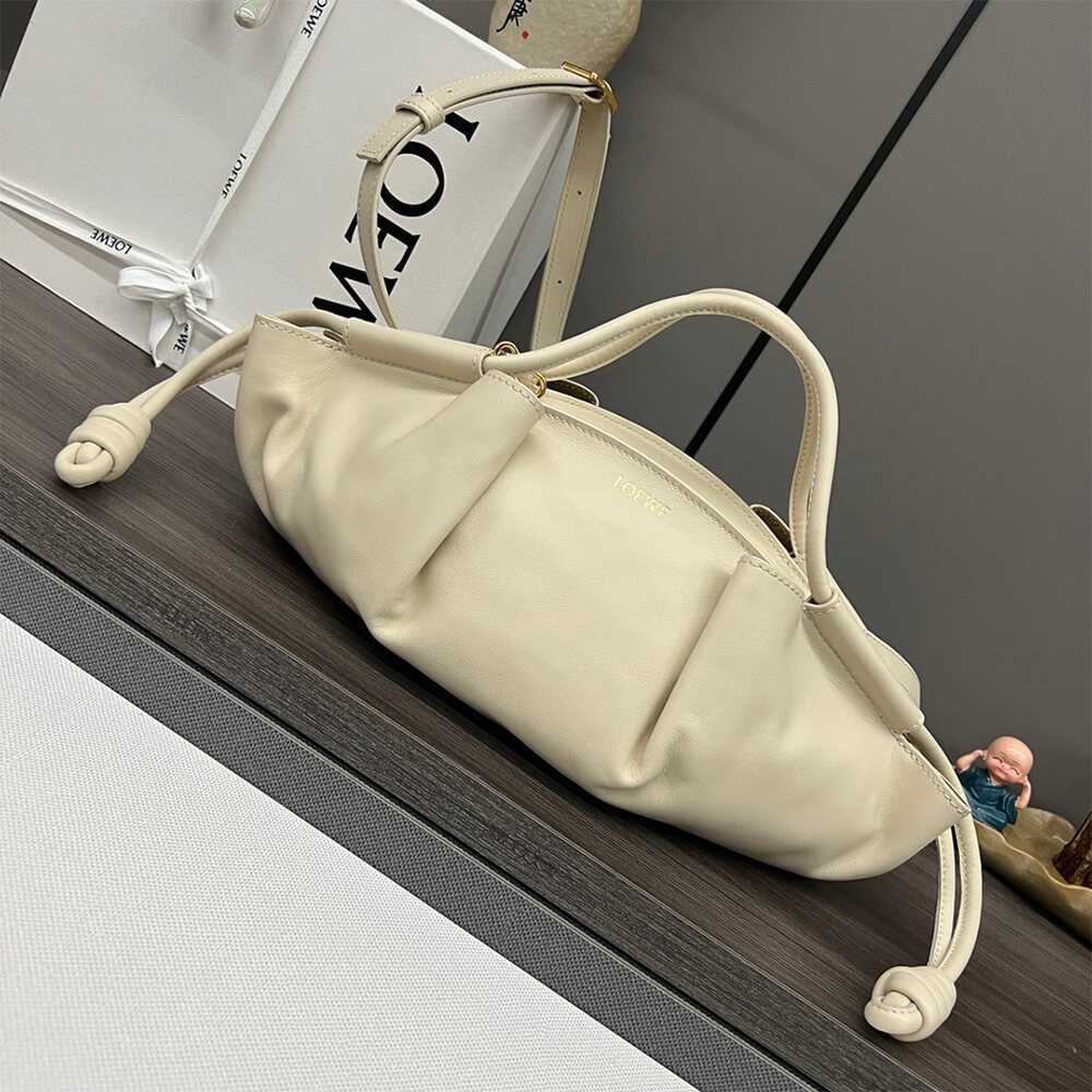 L0ew* Small Paseo bag in shiny nappa calfskin(high-end grade)