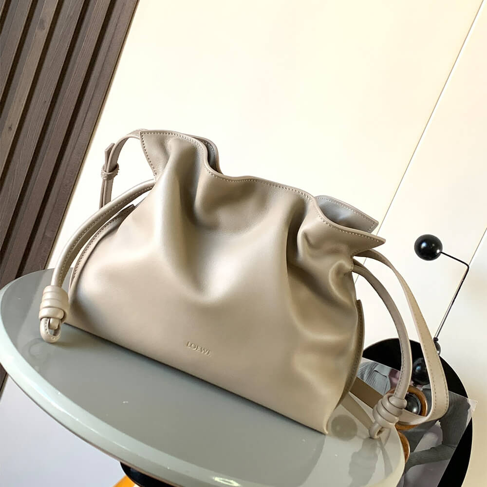 L0ew* Medium Flamenco clutch in nappa calfskin(HIGH-END GRADE)
