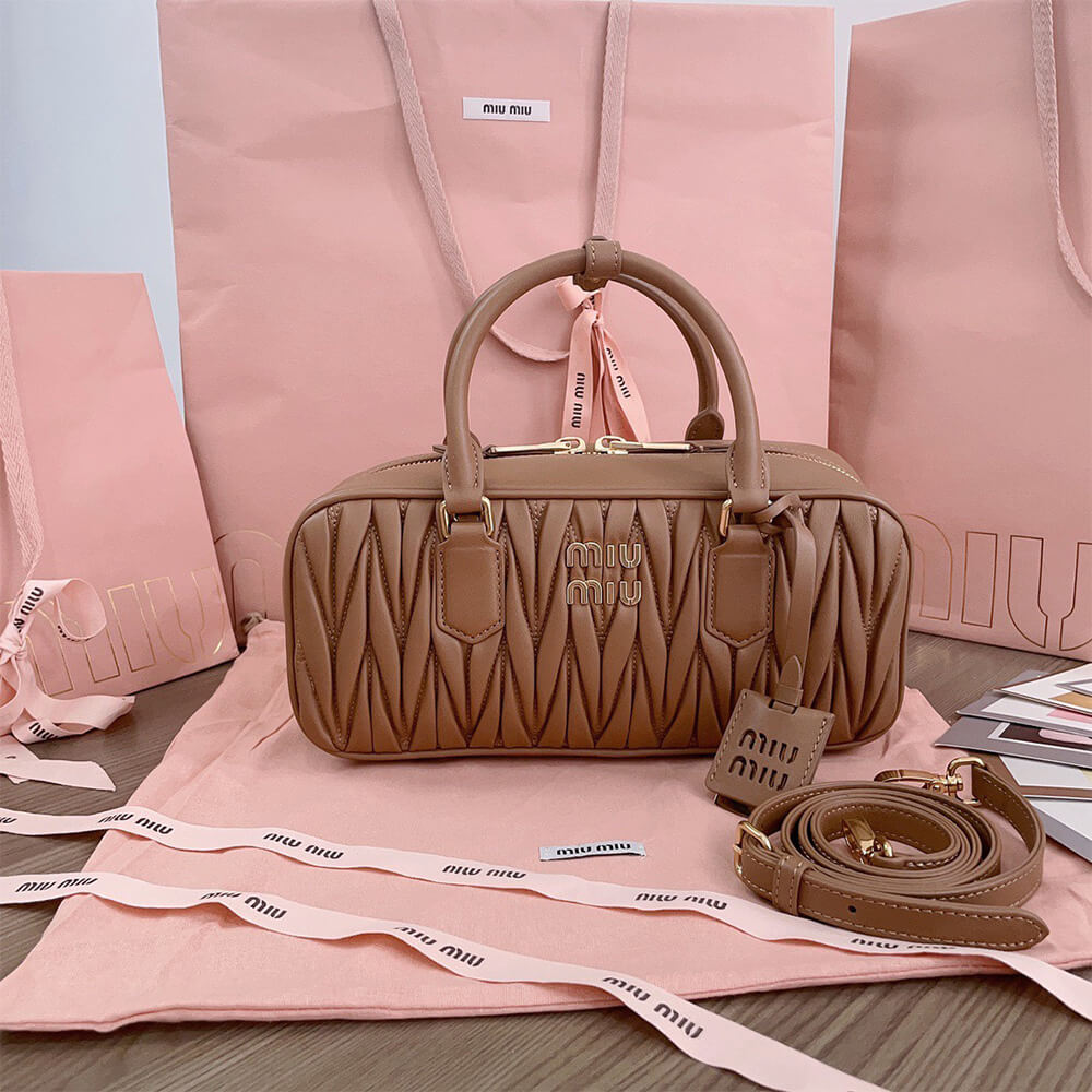 M1um1u Large Arcadie matelasse nappa Bag(HIGH-END GRADE)