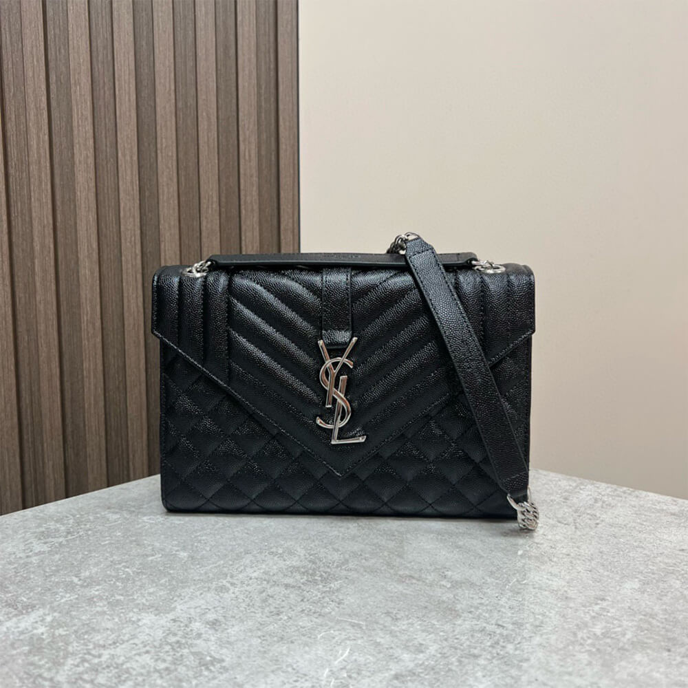Y51 envelope medium in grained leather