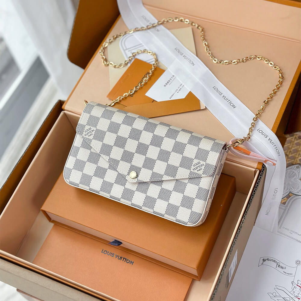LV Pochette F??licie