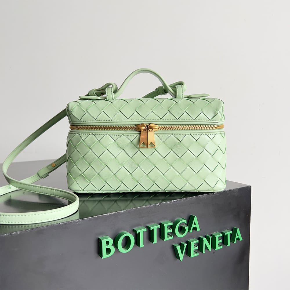 B0tt*ga Ven*ta Bang Bang Vanity Case(high-end grade)