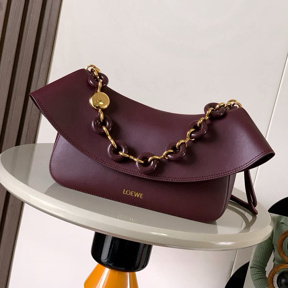 L0ew* Medium Ola bag in smooth calfskin(HIGH-END GRADE)