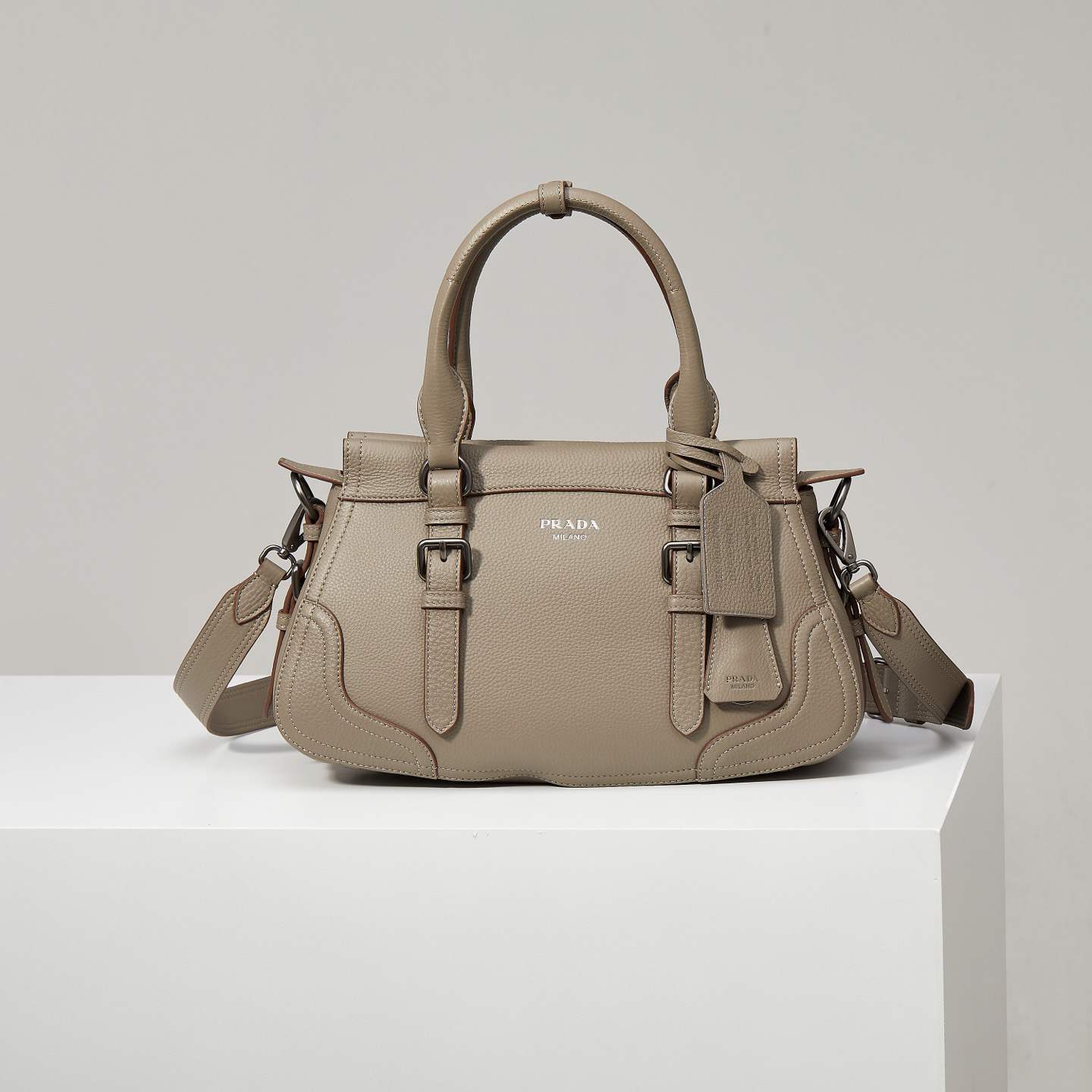 Pra*a Large leather tote bag(HIGH-END GRADE)