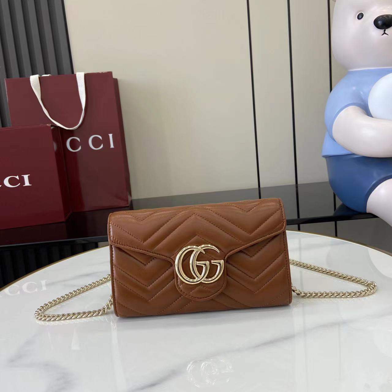 GG Marmont Chain Wallet