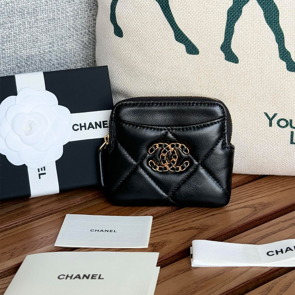 Ch**el 19 Zipped Coin Purse