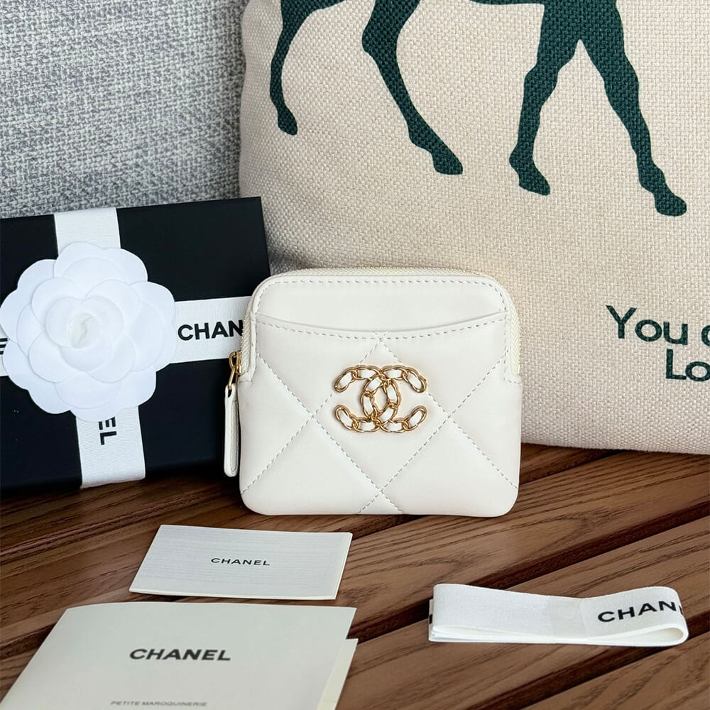 Ch**el 19 Zipped Coin Purse