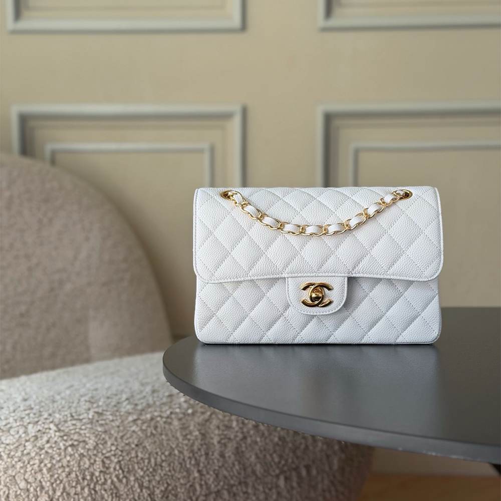 Ch**el SMALL CLASSIC HANDBAG