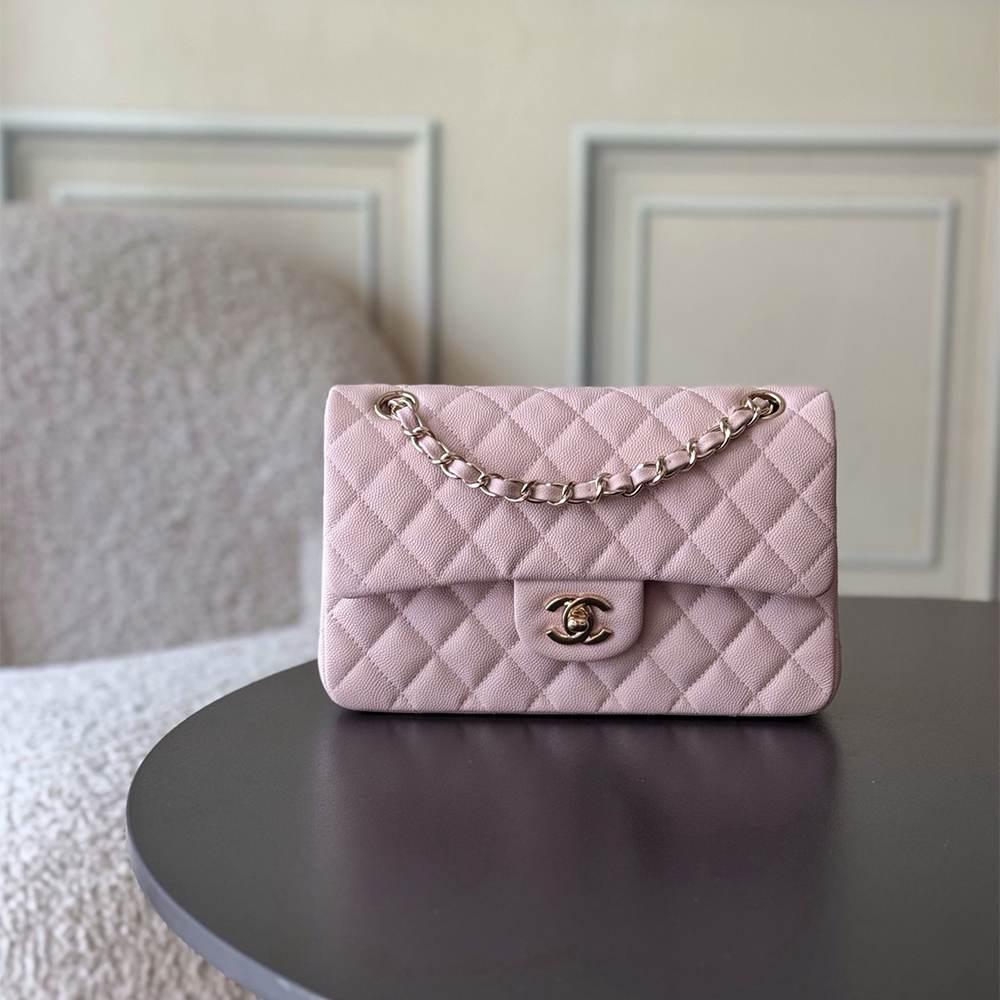 Ch**el SMALL CLASSIC HANDBAG