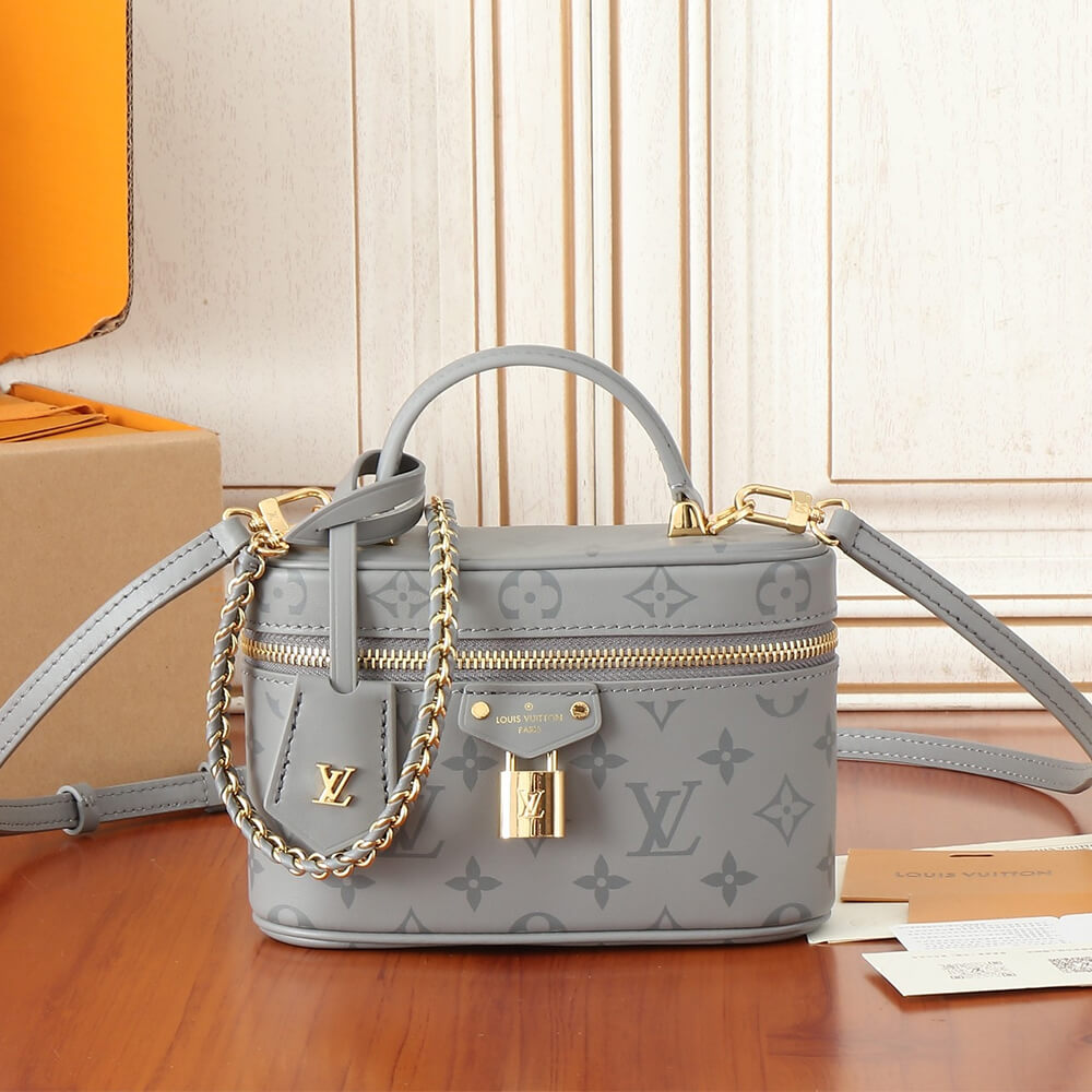LV Vanity Chain Pouch