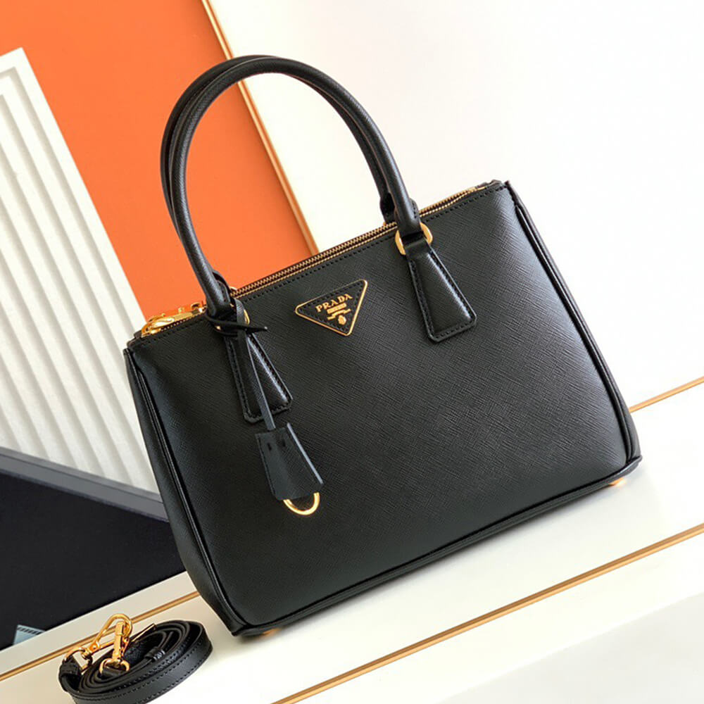 Medium Pra*a Galleria Saffiano leather bag