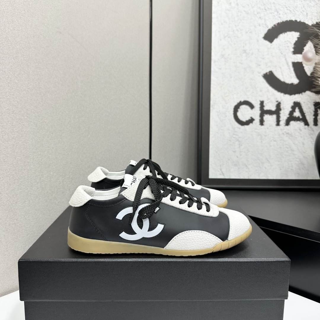 Ch**el Sneakers