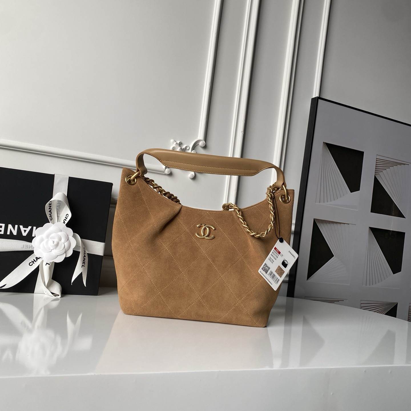 Ch**el Large Hobo Bag(HIGH-END GRADE)