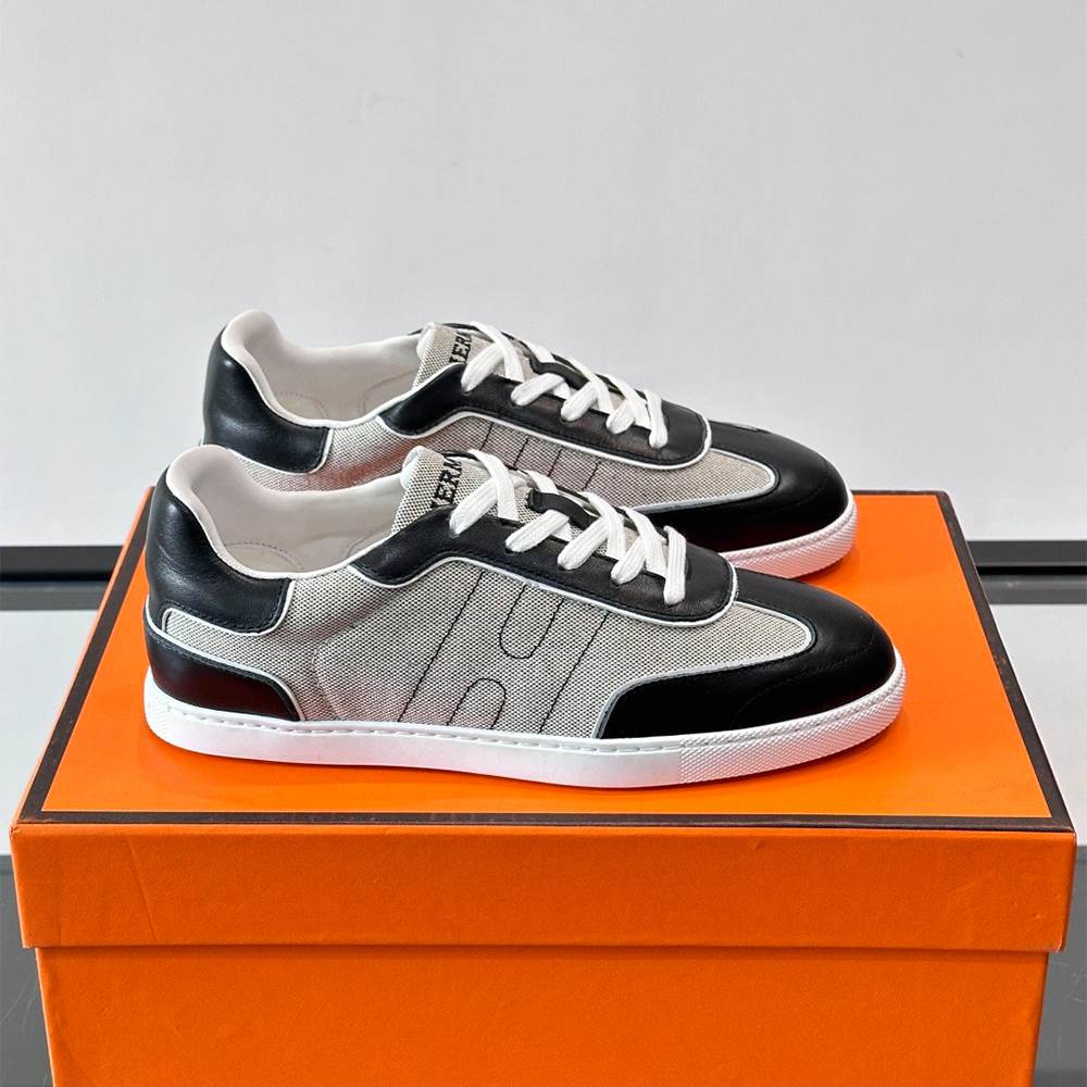 H**me5 Match sneaker