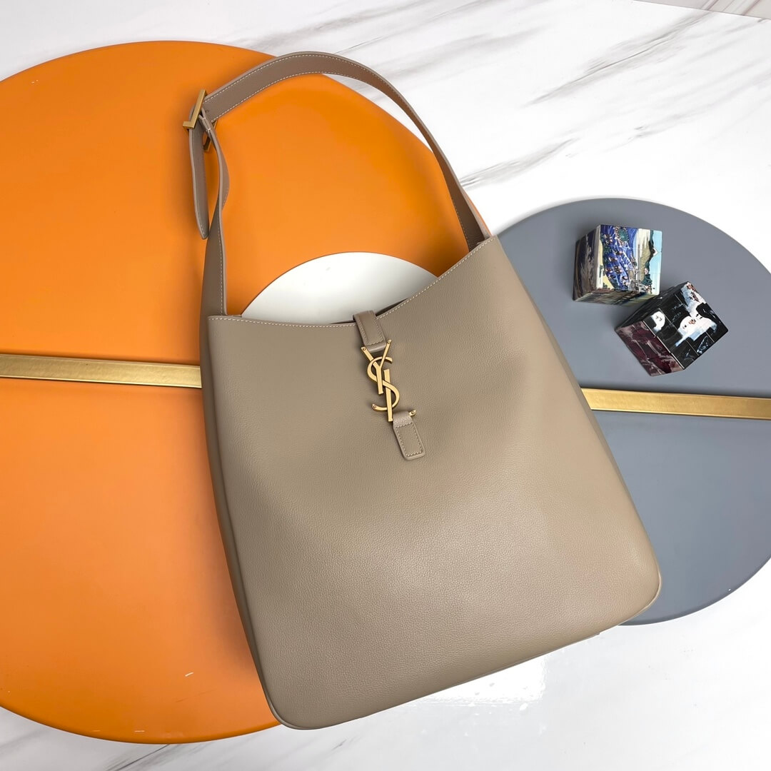 Y51 LE 5 À 7 large soft leather bag