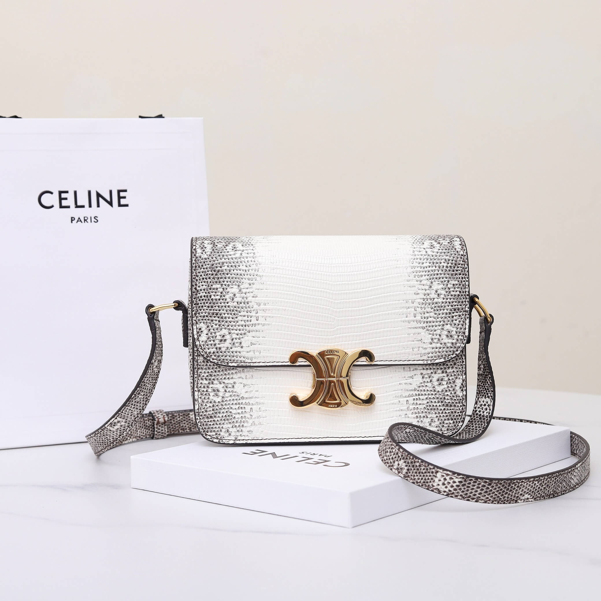Ce1i*e TEEN TRIOMPHE lizard pattern handbag(HIGH-END GRADE)
