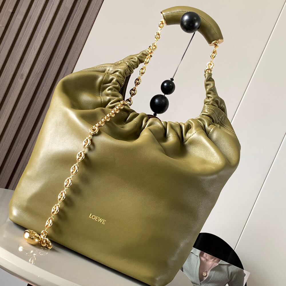 L0ew* Medium Squeeze bag in nappa lambskin