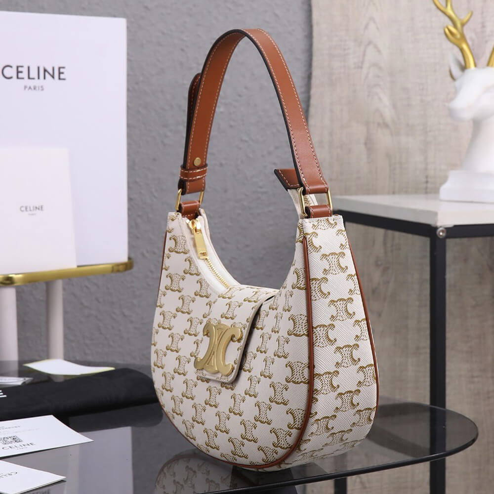 Ce1i*e MEDIUM AVA TRIOMPHE BAG in Calfskin