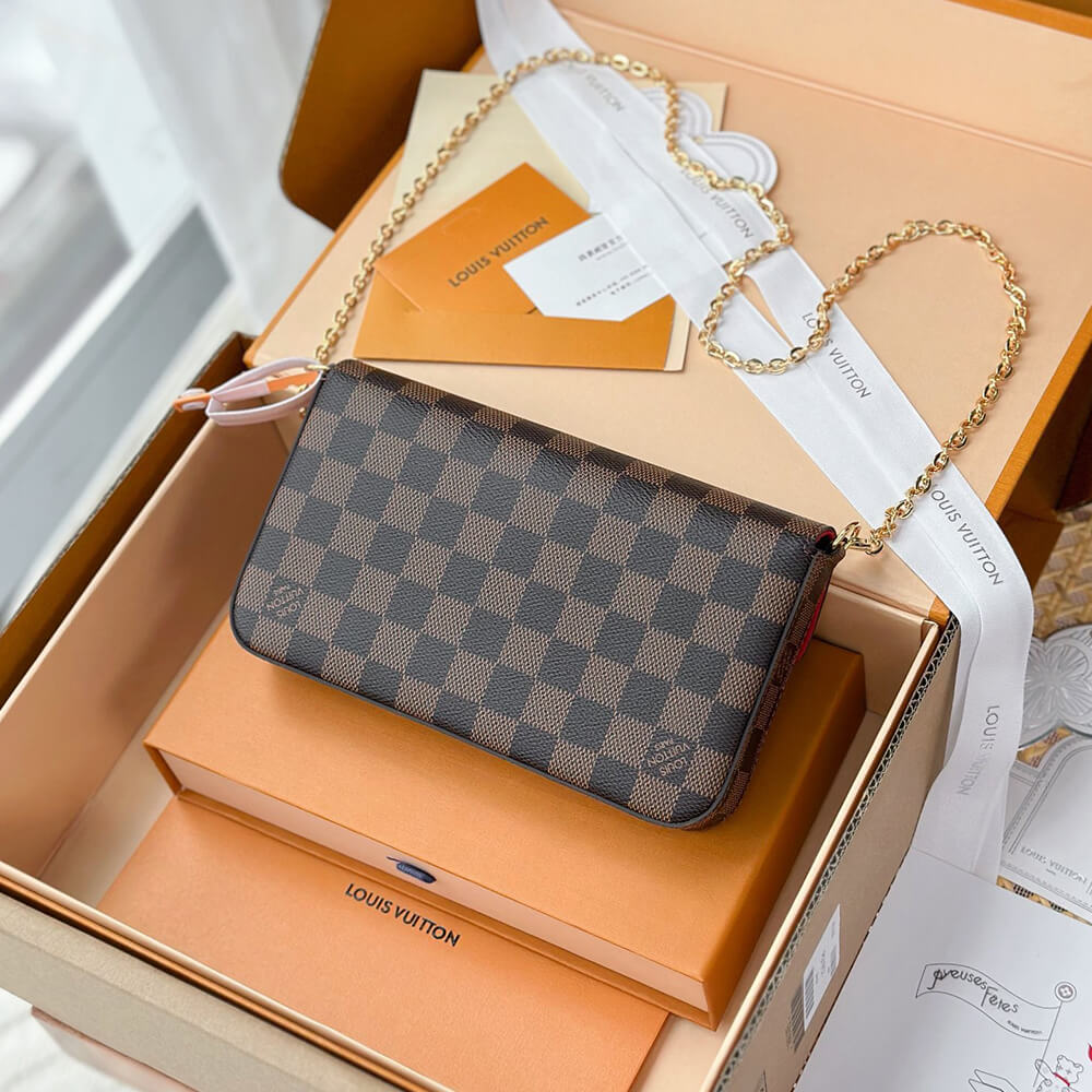 LV Pochette F??licie