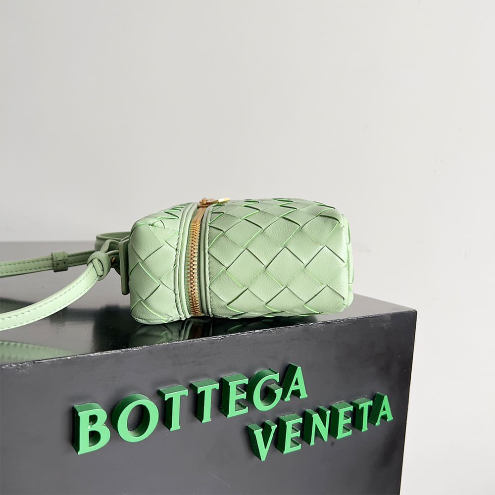 B0tt*ga Ven*ta Bang Bang Vanity Case(high-end grade)