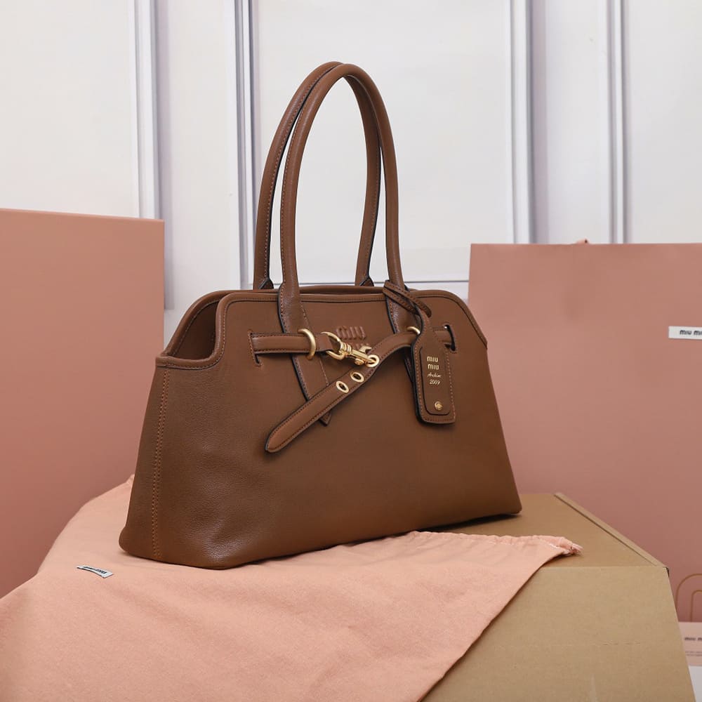 M1um1u Large Aventure nappa leather bag(HIGH-END GRADE)