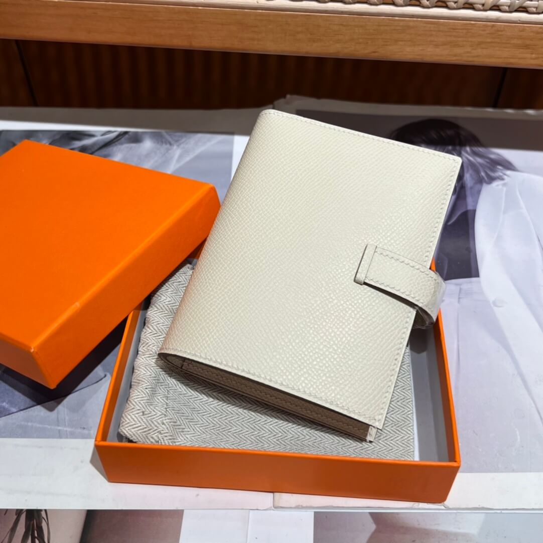 H**me5 Bearn Compact wallet