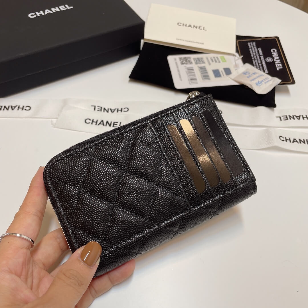 Ch**el Classic Zipped Card Holder