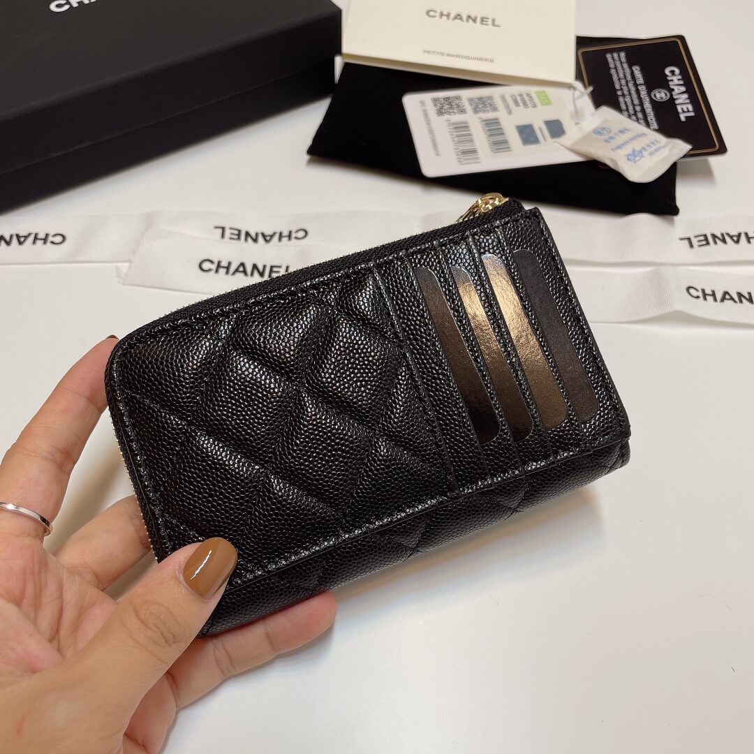 Ch**el Classic Zipped Card Holder