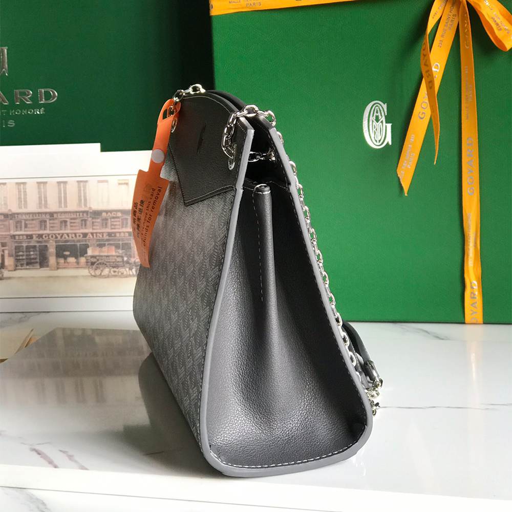 G09ard Structured Roulette PM Bag