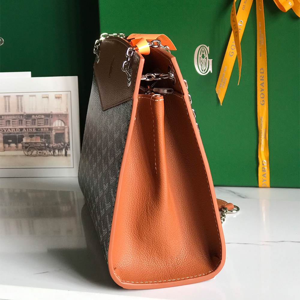G09ard Structured Roulette PM Bag