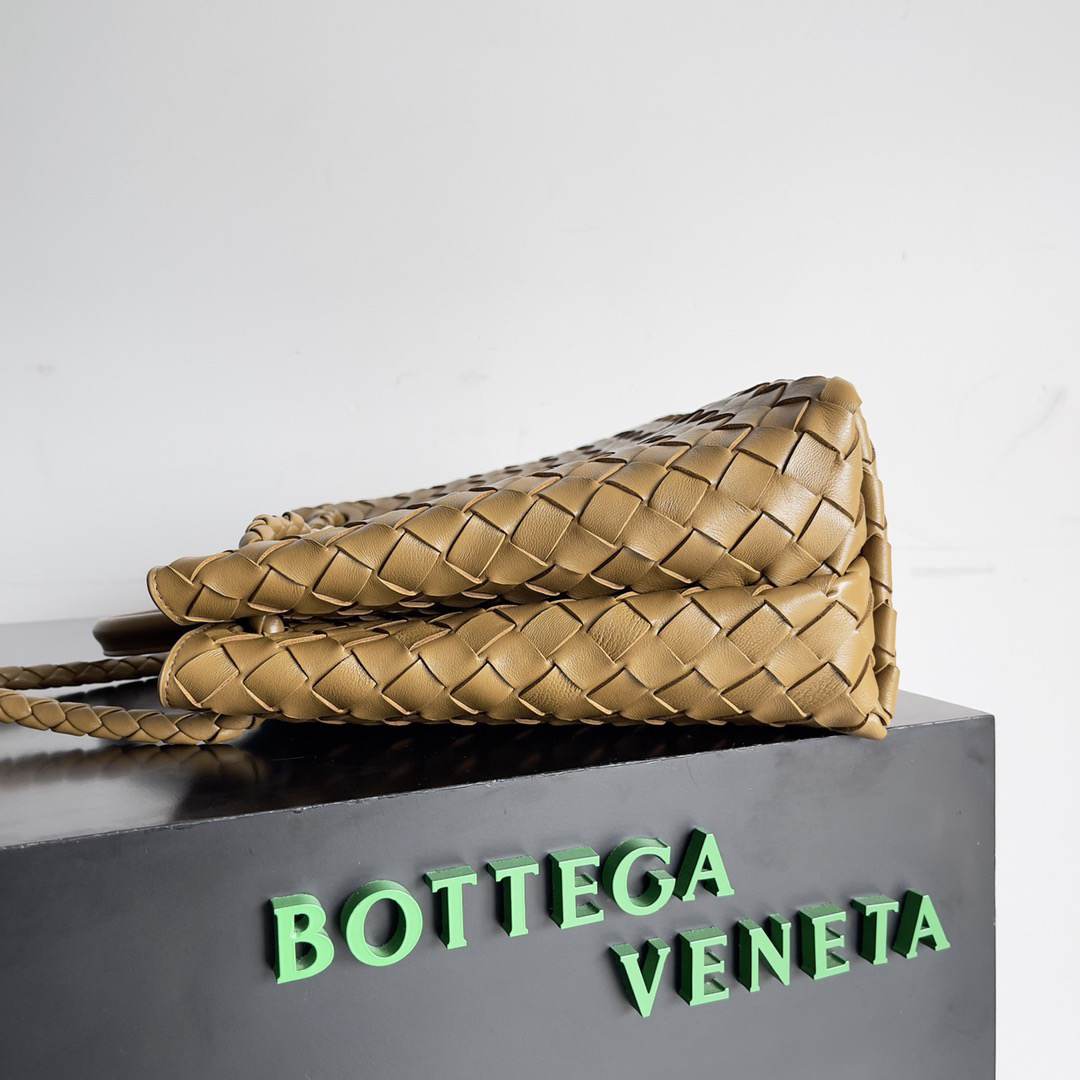 B0tt*ga Ven*ta Medium Andiamo(HIGH-END GRADE)