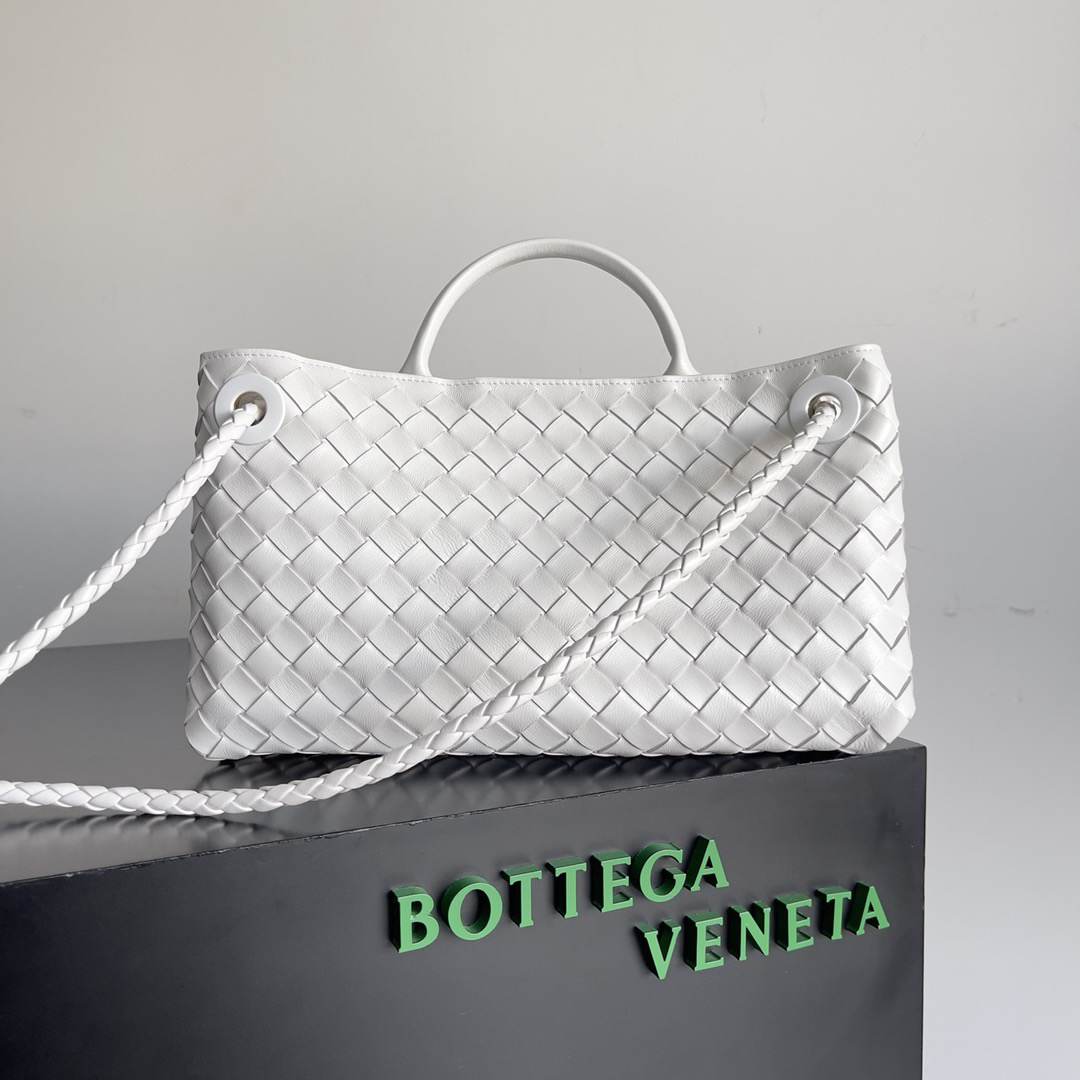 B0tt*ga Ven*ta East-West Andiamo(HIGH-END GRADE)