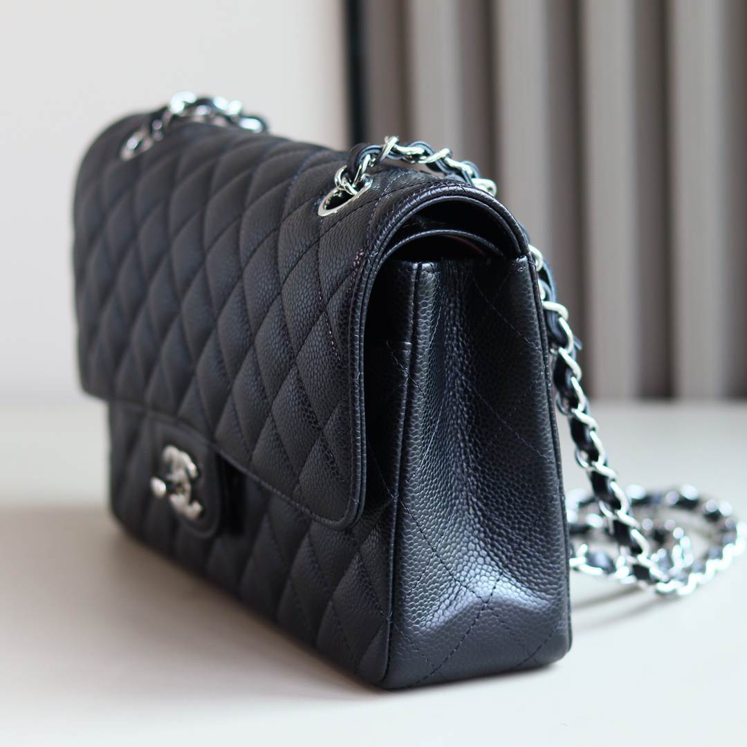 Ch**el Medium Flap Handbag(HIGH-END GRADE)