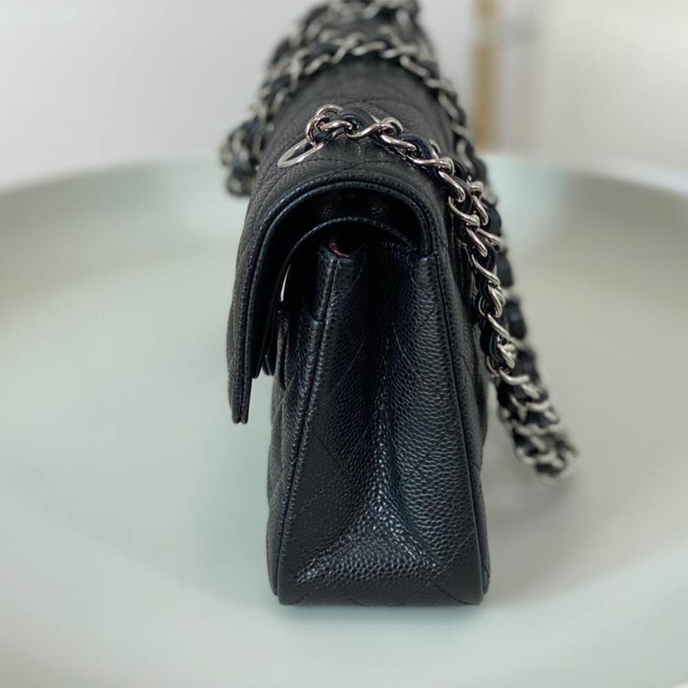 Ch**el SMALL CLASSIC HANDBAG