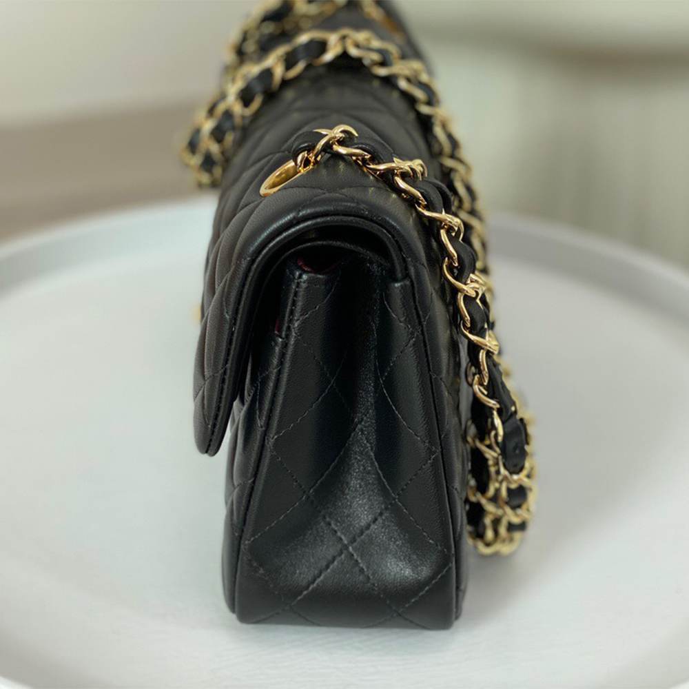 Ch**el SMALL CLASSIC HANDBAG