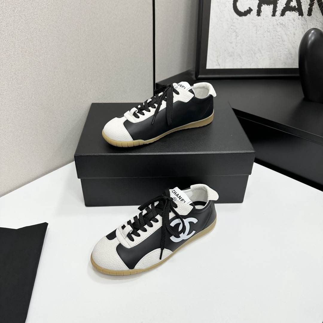 Ch**el Sneakers