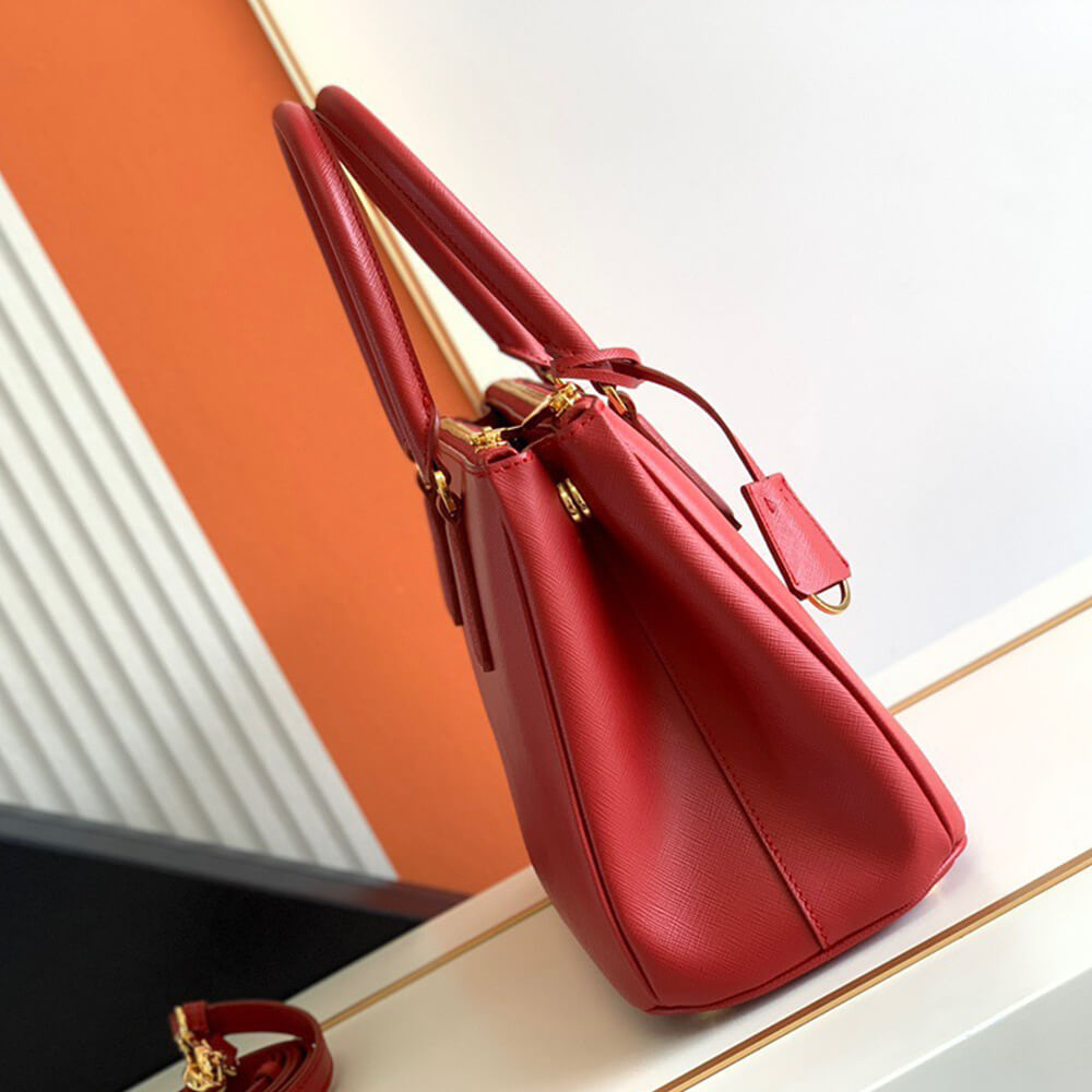 Medium Pra*a Galleria Saffiano leather bag